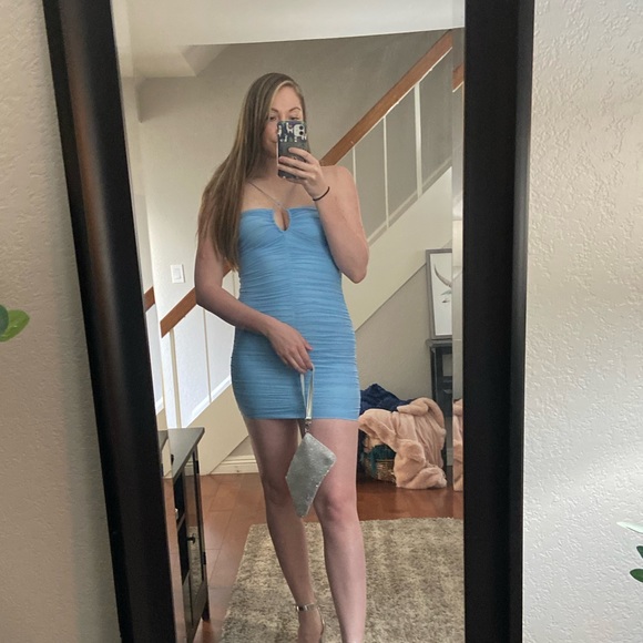 Baby Blue mini dress - Picture 3 of 4